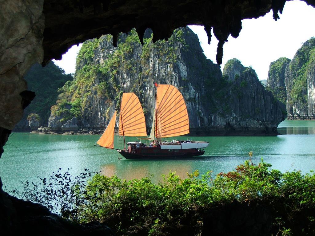 La Vela Premium Cruise - Managed By Paradise Cruises Ha Long Dış mekan fotoğraf