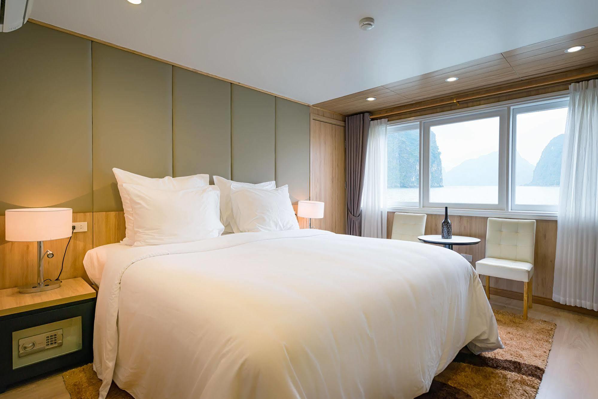La Vela Premium Cruise - Managed By Paradise Cruises Ha Long Dış mekan fotoğraf